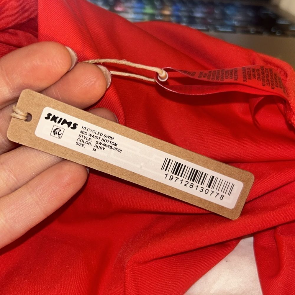 NWT SKIMS 
MID WAIST BOTTOM M - Picture 6 of 6